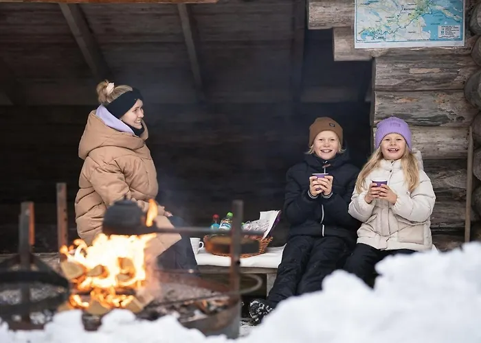 Kerimaa Golf Close To בקתה